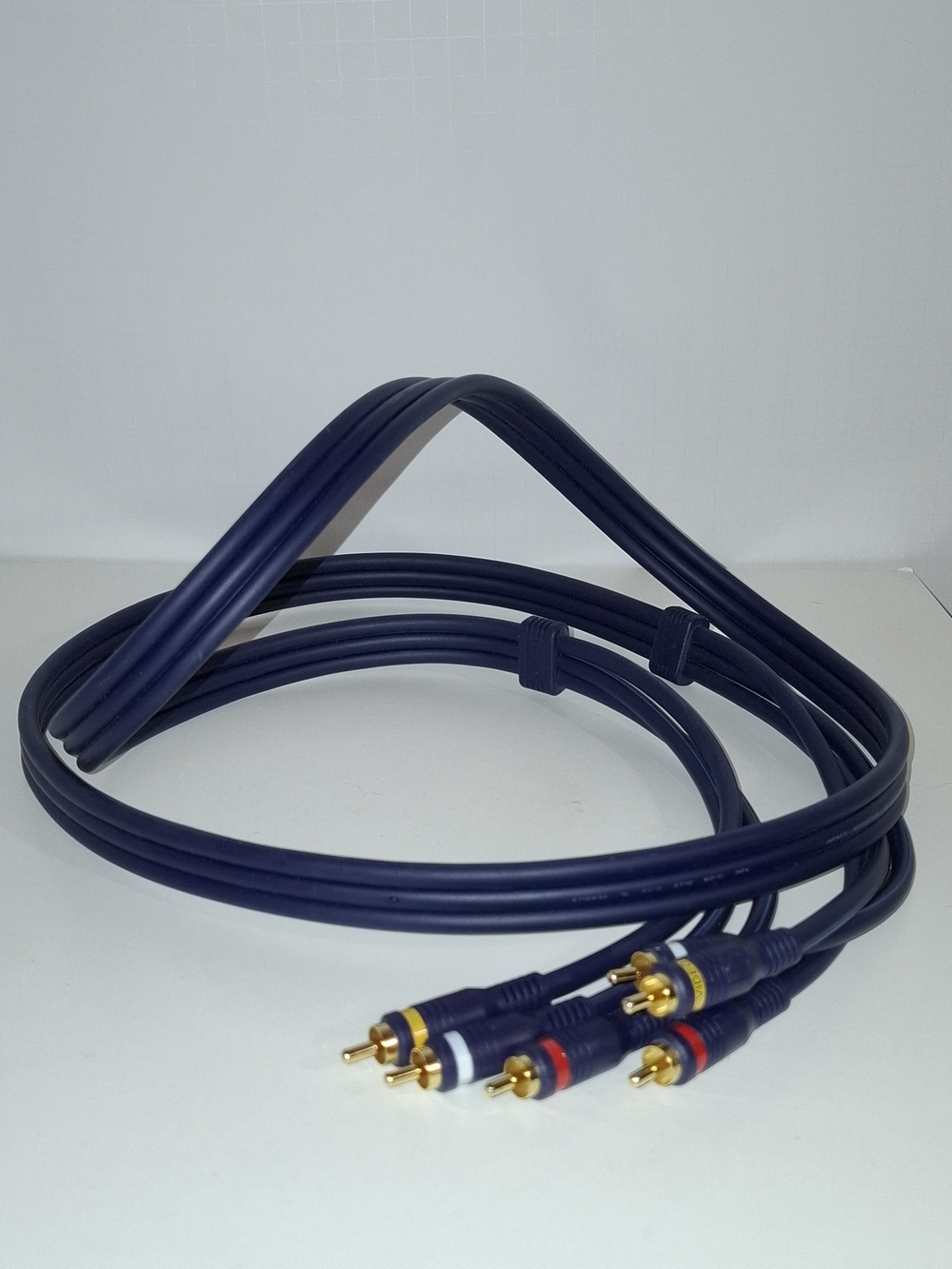 Vintage Blue RCA Component Audio/Video Cable with Gold Plugs
